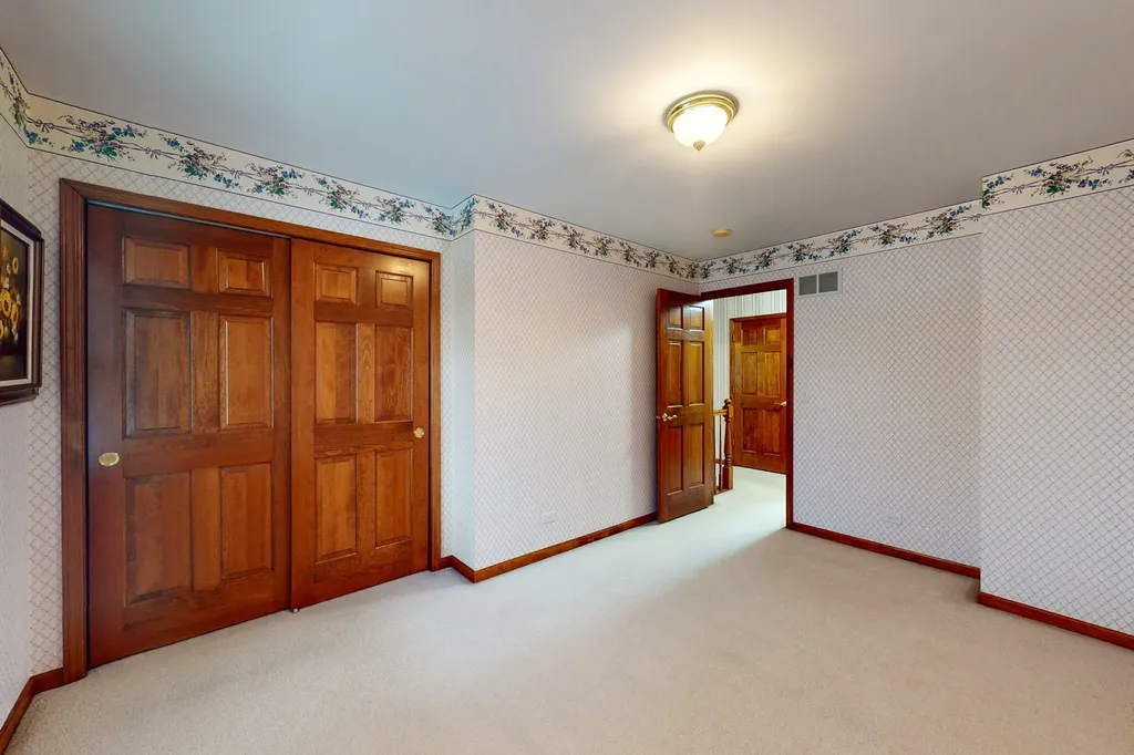 1803 River Ridge Circle Naperville IL 60565