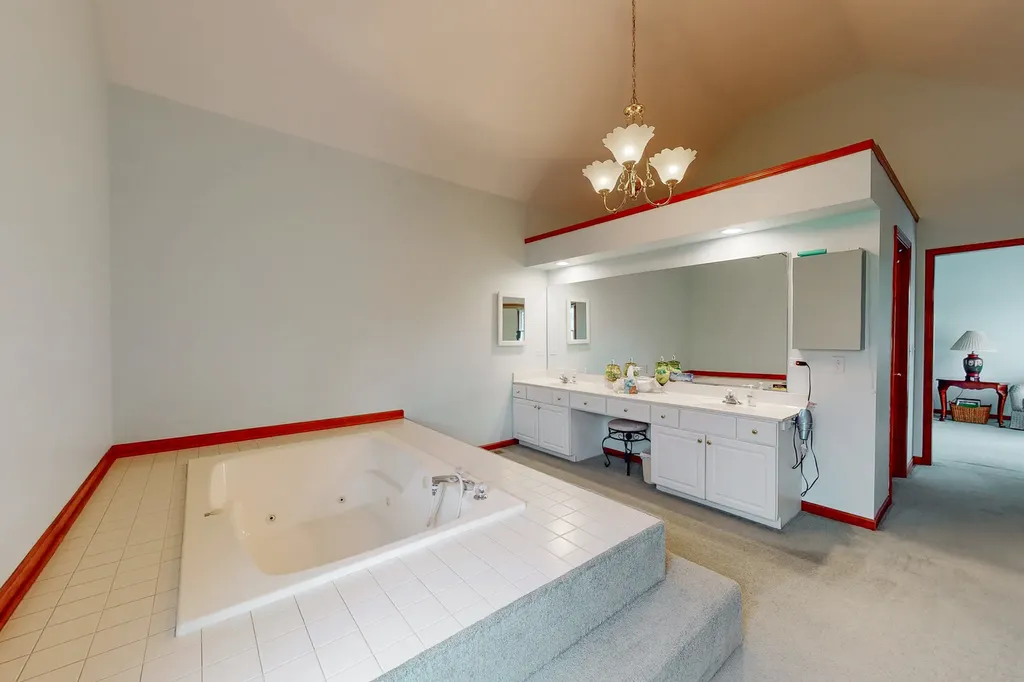 1803 River Ridge Circle Naperville IL 60565