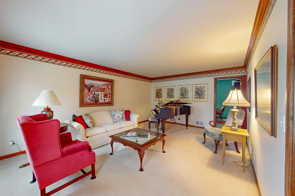 1803 River Ridge Circle Naperville IL 60565