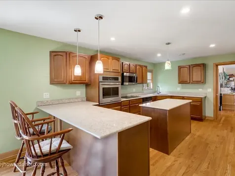 12524 South 71st Court Palos Heights IL 60463