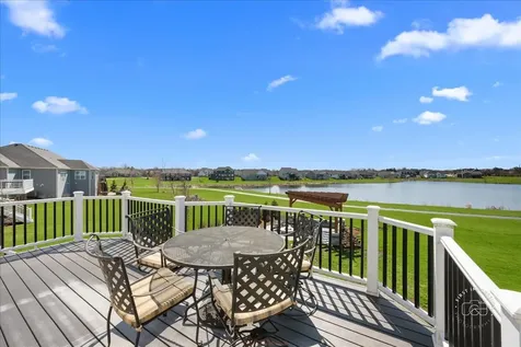 39W509 Norton Lake Drive St. Charles IL 60175