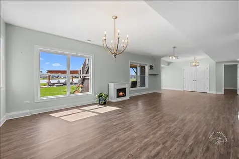 39W509 Norton Lake Drive St. Charles IL 60175