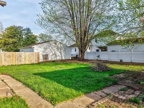 305 Thompson Street Ottawa IL 61350