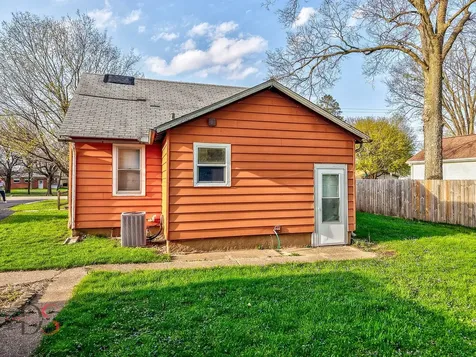 305 Thompson Street Ottawa IL 61350