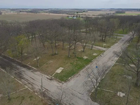 4500 E. River Road Ridott IL 61067
