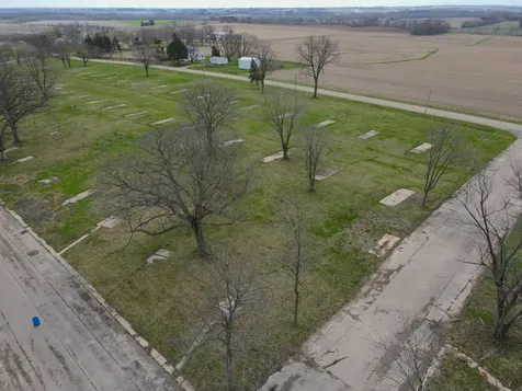 4500 E. River Road Ridott IL 61067