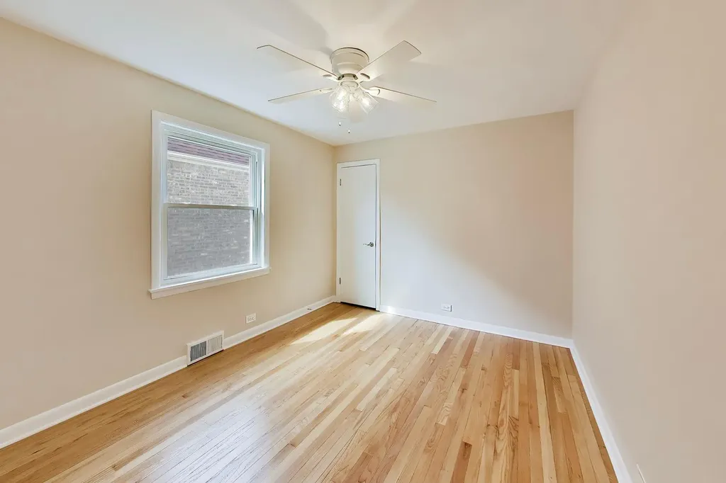 5921 North Melvina Avenue Chicago IL 60646