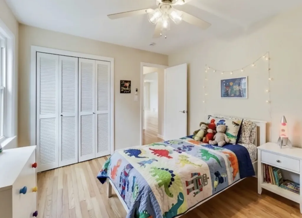 5921 North Melvina Avenue Chicago IL 60646