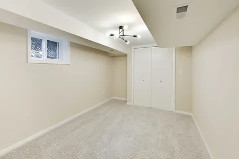 5921 North Melvina Avenue Chicago IL 60646