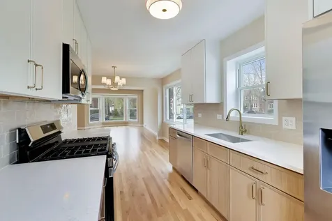 5921 North Melvina Avenue Chicago IL 60646