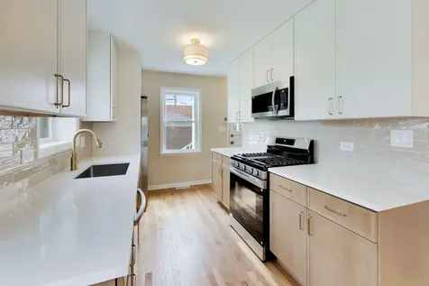 5921 North Melvina Avenue Chicago IL 60646
