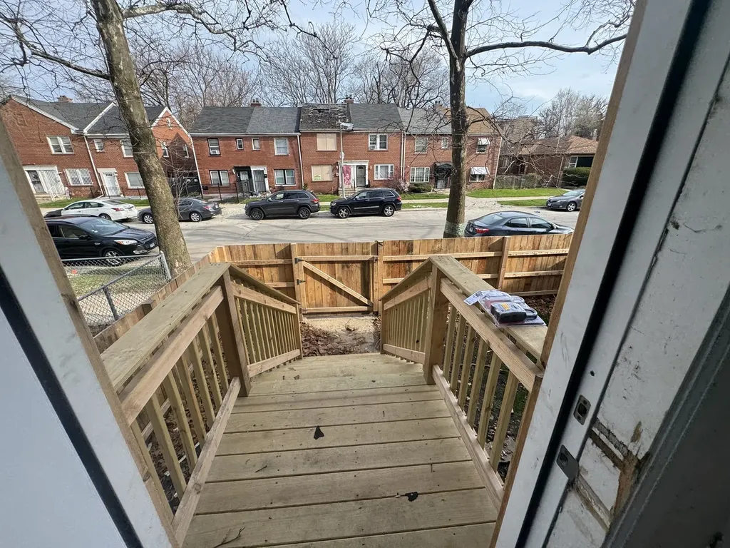 2459 East 74th Street Chicago IL 60649