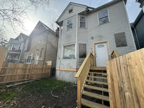 2459 East 74th Street Chicago IL 60649