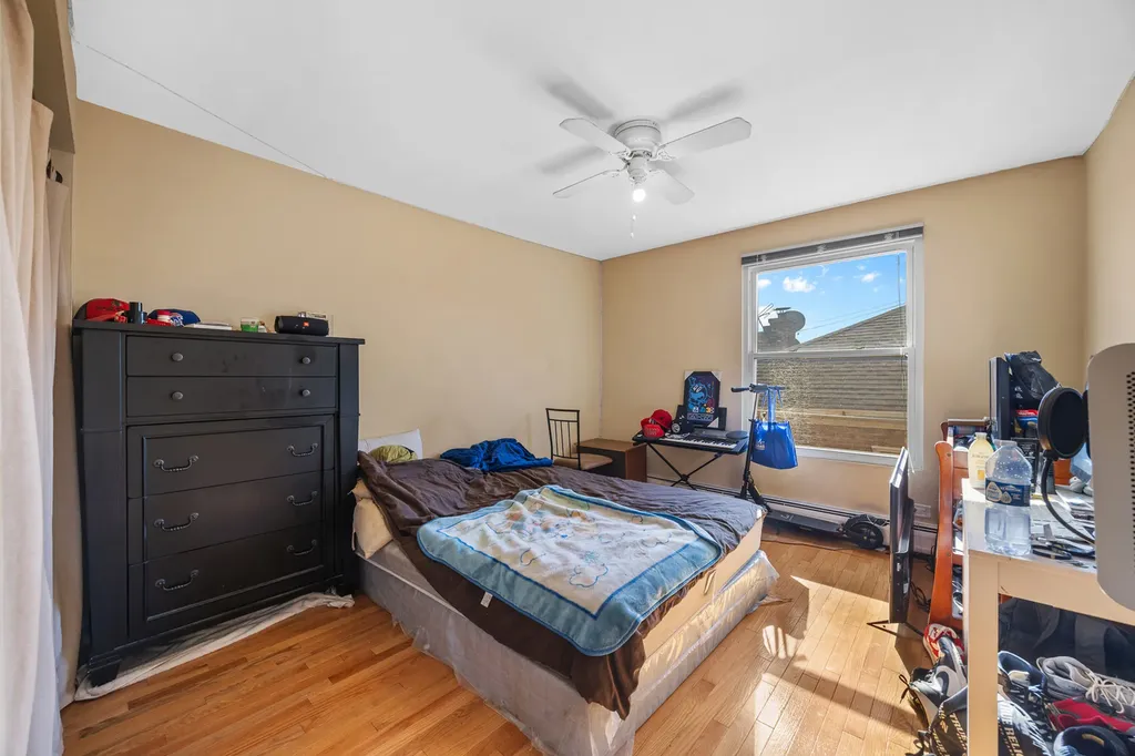 5627 North Kimball Avenue Chicago IL 60659