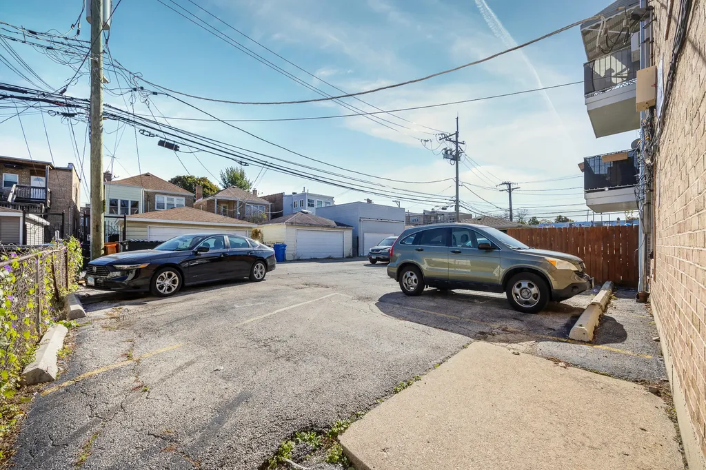 5627 North Kimball Avenue Chicago IL 60659
