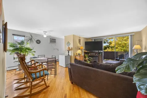 5627 North Kimball Avenue Chicago IL 60659