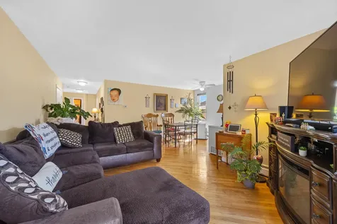 5627 North Kimball Avenue Chicago IL 60659