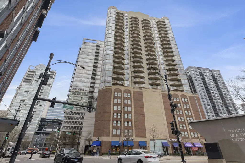 645 North Kingsbury Street Chicago IL 60654