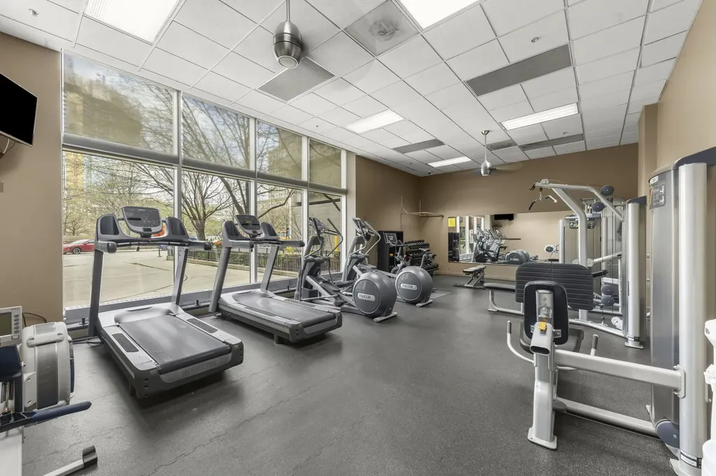 645 North Kingsbury Street Chicago IL 60654