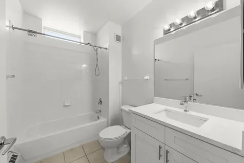 645 North Kingsbury Street Chicago IL 60654