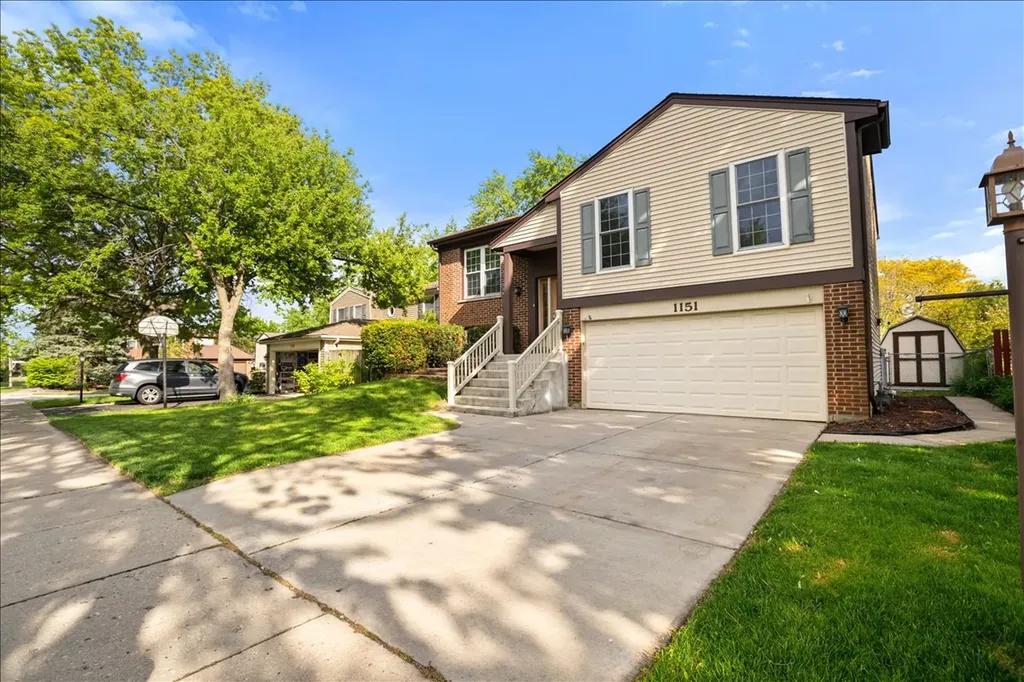 1151 West Bryn Mawr Avenue Roselle IL 60172