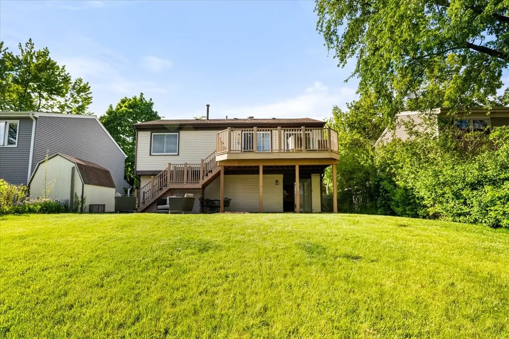 1151 West Bryn Mawr Avenue Roselle IL 60172