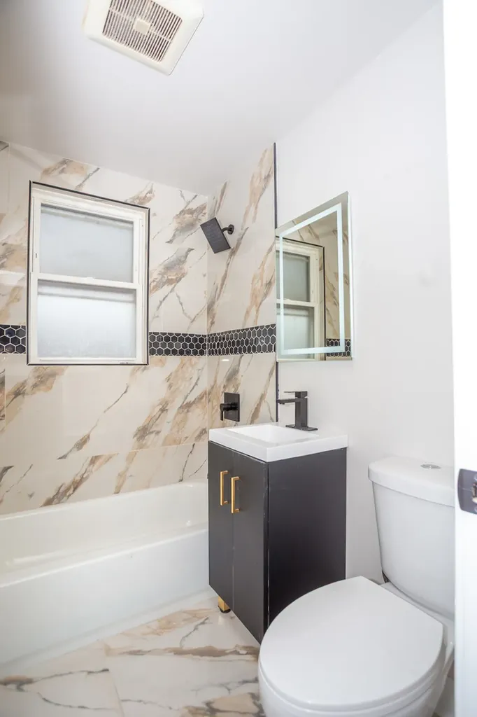 7500 South Honore Street Chicago IL 60620