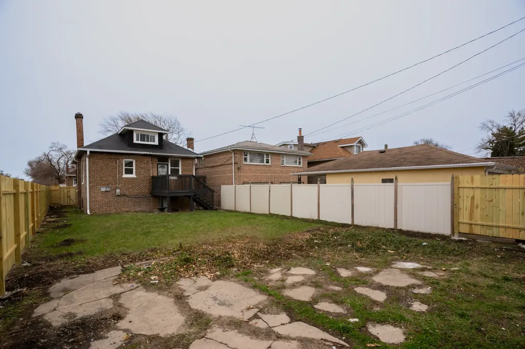 7500 South Honore Street Chicago IL 60620