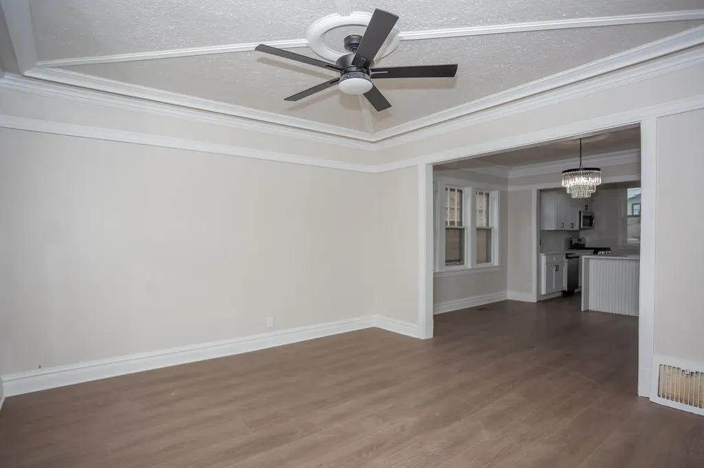 7500 South Honore Street Chicago IL 60620
