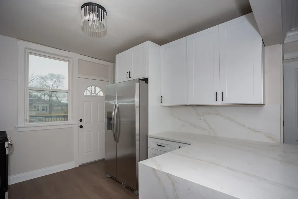 7500 South Honore Street Chicago IL 60620