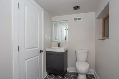 7500 South Honore Street Chicago IL 60620