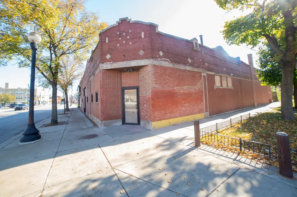 1423 West 79th Street Chicago IL 60620
