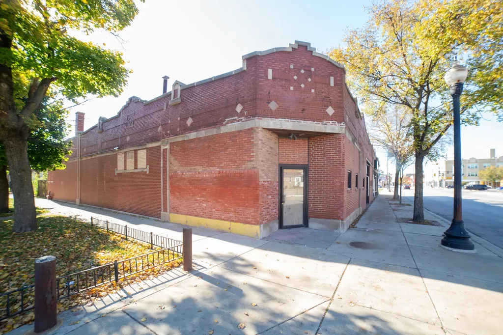 1423 West 79th Street Chicago IL 60620