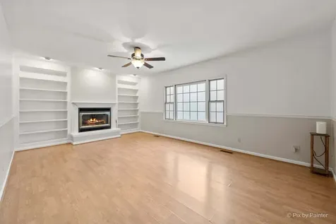 1045 Linda Lane Lake Holiday IL 60548