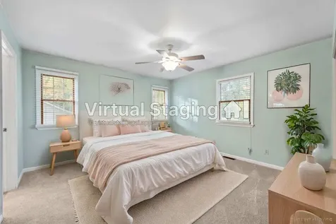 1045 Linda Lane Lake Holiday IL 60548