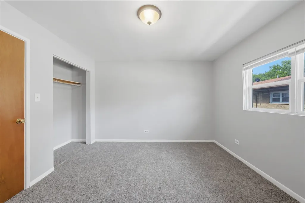 1140 East 81st Street Chicago IL 60619