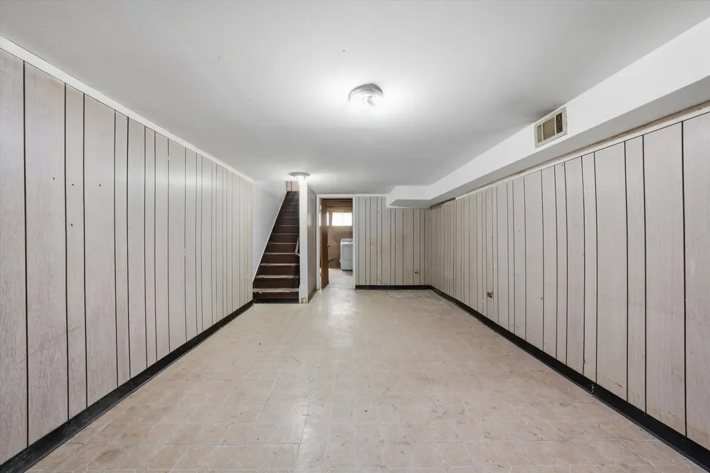 1140 East 81st Street Chicago IL 60619