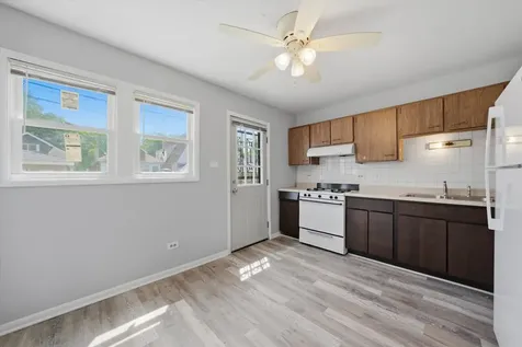 1140 East 81st Street Chicago IL 60619