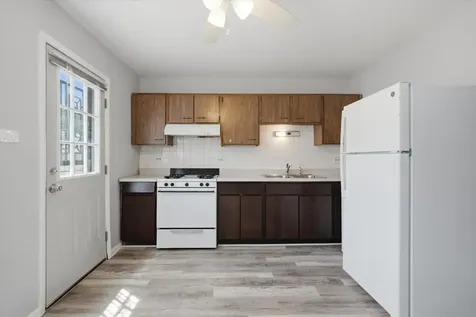 1140 East 81st Street Chicago IL 60619