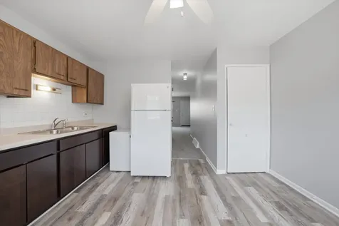 1140 East 81st Street Chicago IL 60619