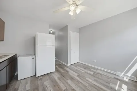1140 East 81st Street Chicago IL 60619