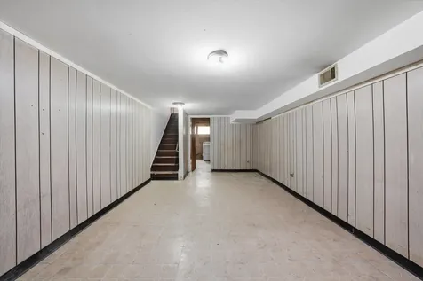 1140 East 81st Street Chicago IL 60619