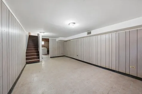 1140 East 81st Street Chicago IL 60619