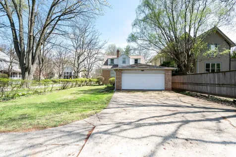 1744 Wesley Avenue Evanston IL 60201