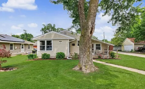 305 North Court Street Tuscola IL 61953