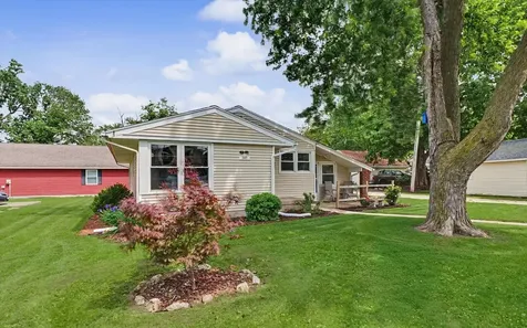 305 North Court Street Tuscola IL 61953