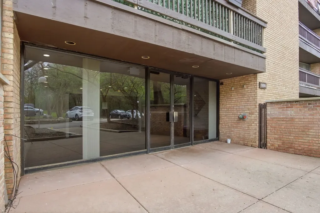 5500 Hillcrest Lane Lisle IL 60532