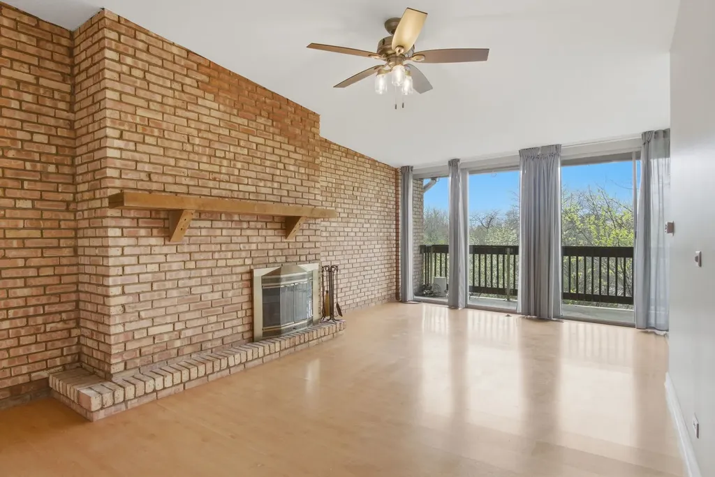 5500 Hillcrest Lane Lisle IL 60532