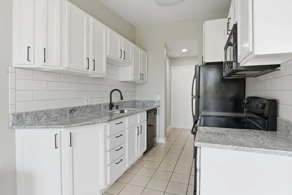 5500 Hillcrest Lane Lisle IL 60532
