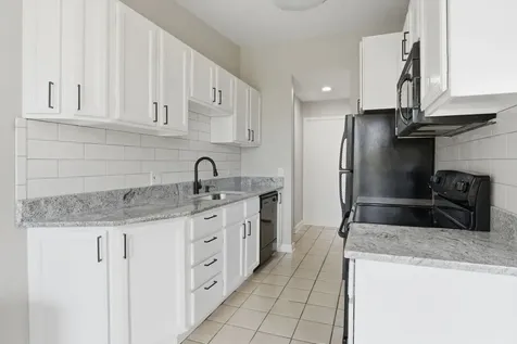 5500 Hillcrest Lane Lisle IL 60532